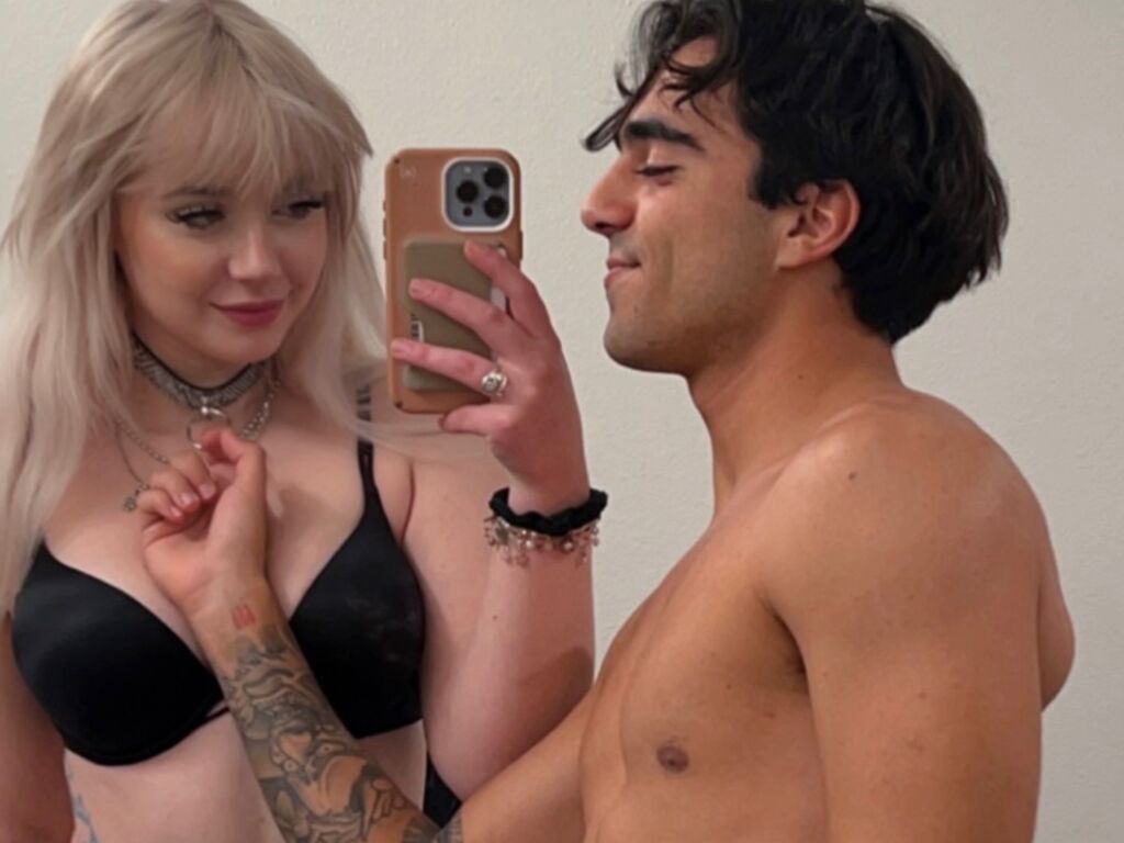 Free Naked PixieAndCarlos